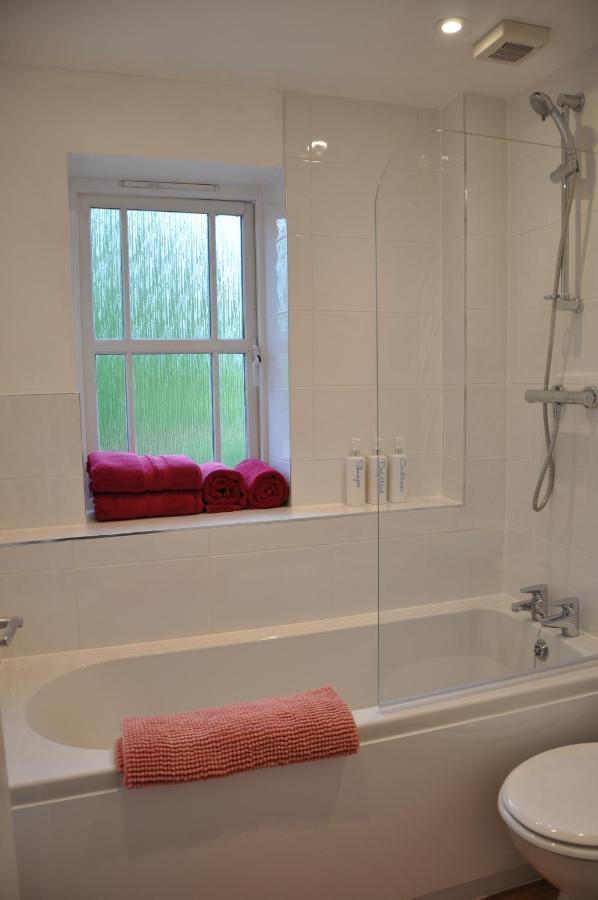 Modern Home Just Off Glastonbury High Street エクステリア 写真
